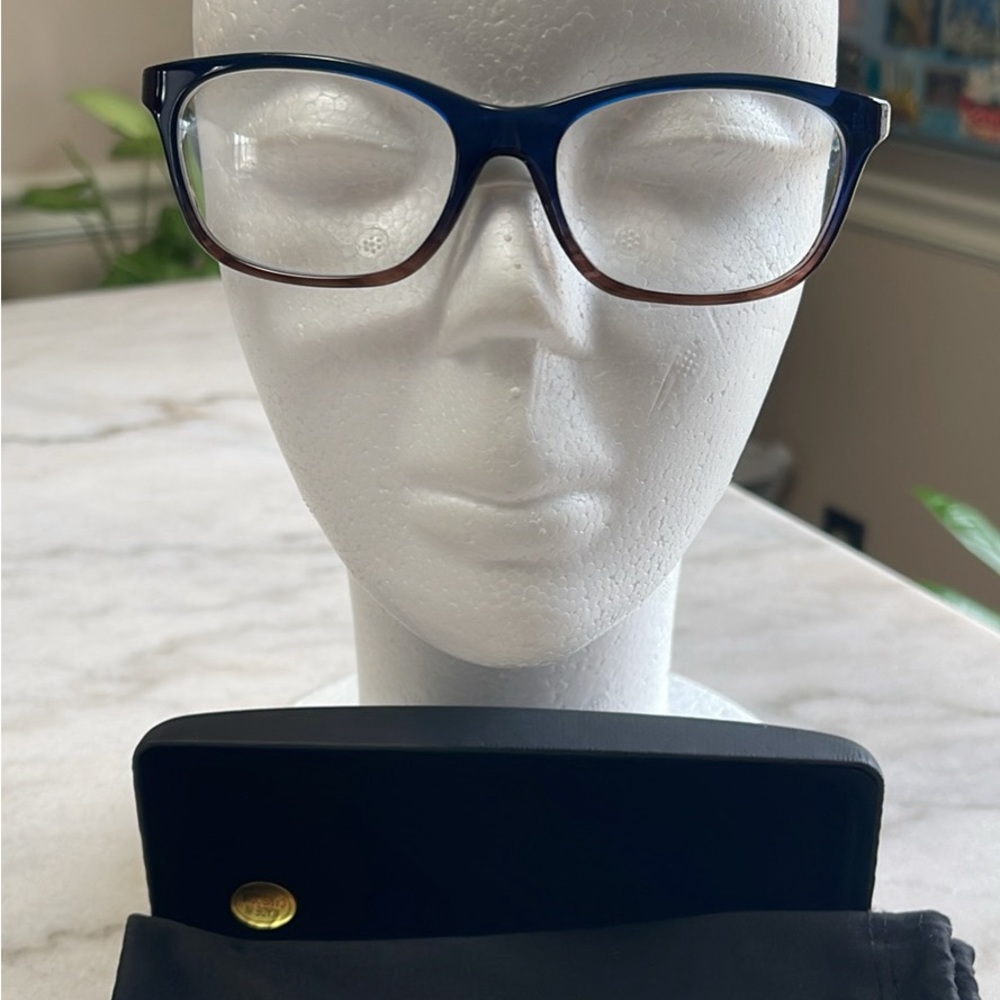 Women’s Oakley eyeglasses